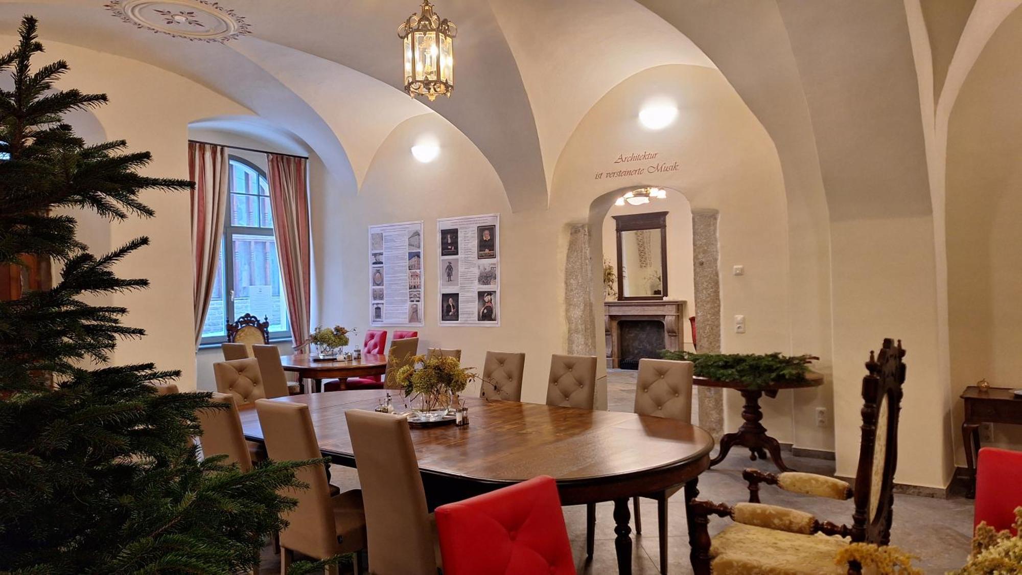 Stadtpalais Romantik-Suite 3 Zimmer Maximal 6 Personen Будишин Екстер'єр фото