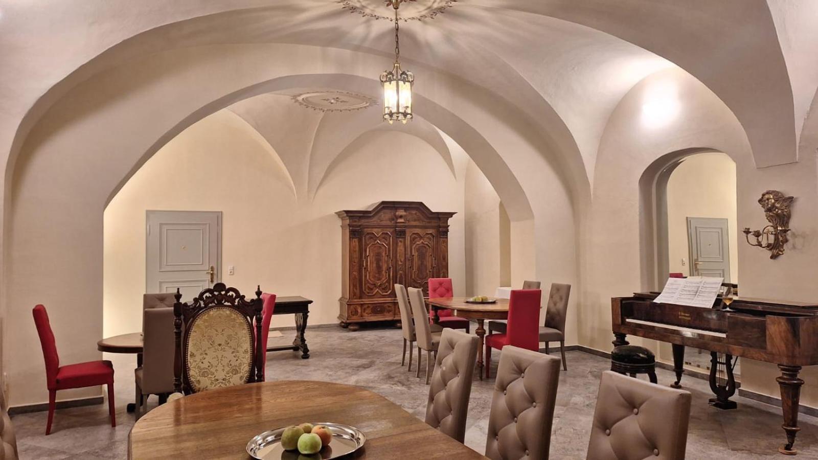 Stadtpalais Romantik-Suite 3 Zimmer Maximal 6 Personen Будишин Екстер'єр фото