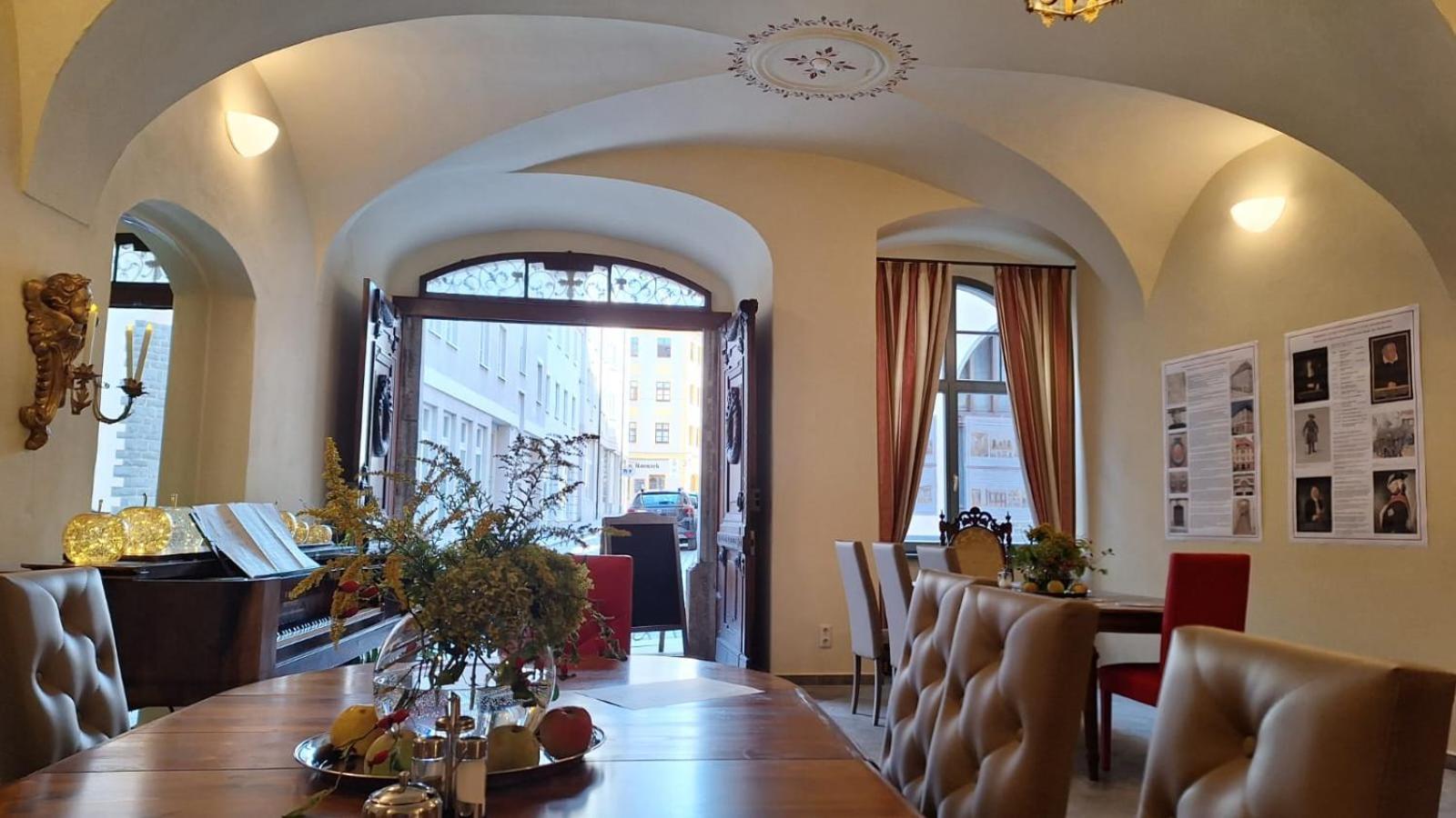 Stadtpalais Romantik-Suite 3 Zimmer Maximal 6 Personen Будишин Екстер'єр фото